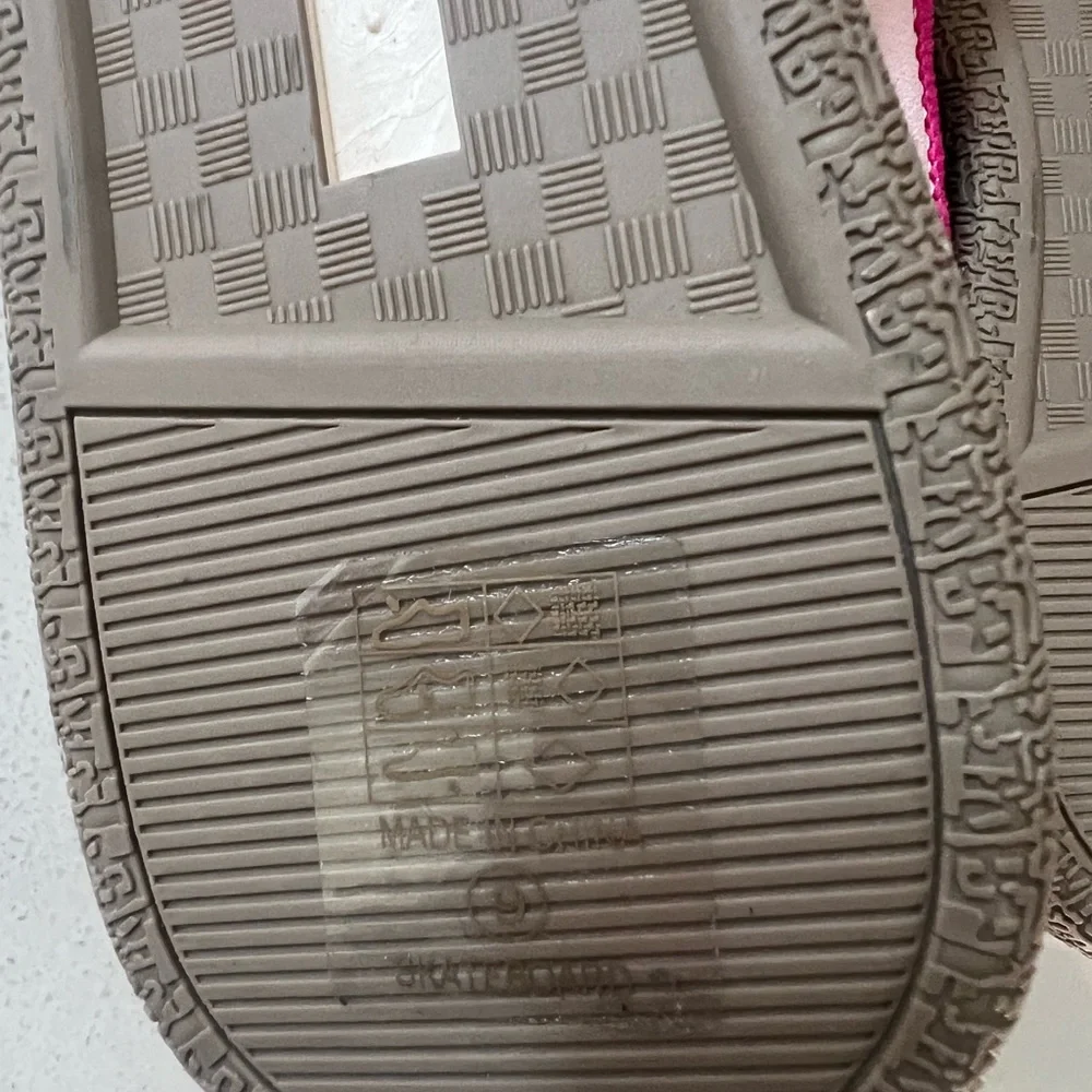 Street style Lace up Skateboard‎ Sneakers Pink Black Women’s Size 9 New With Tag